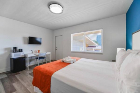Comfortable Beachfront Studio with pool! -M32